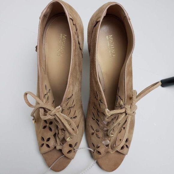 NEW Michael Kors Peep Toe Bootie Women 10 Beige Suede Designer Chic Contemporary - Picture 5 of 8